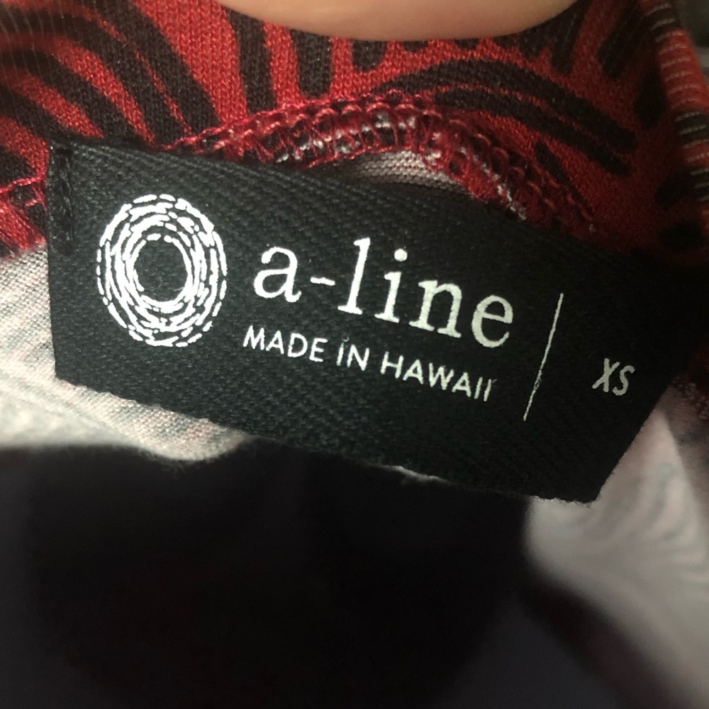 A Line Hawai’i Banana Leaf Dress - Picture 5 of 5